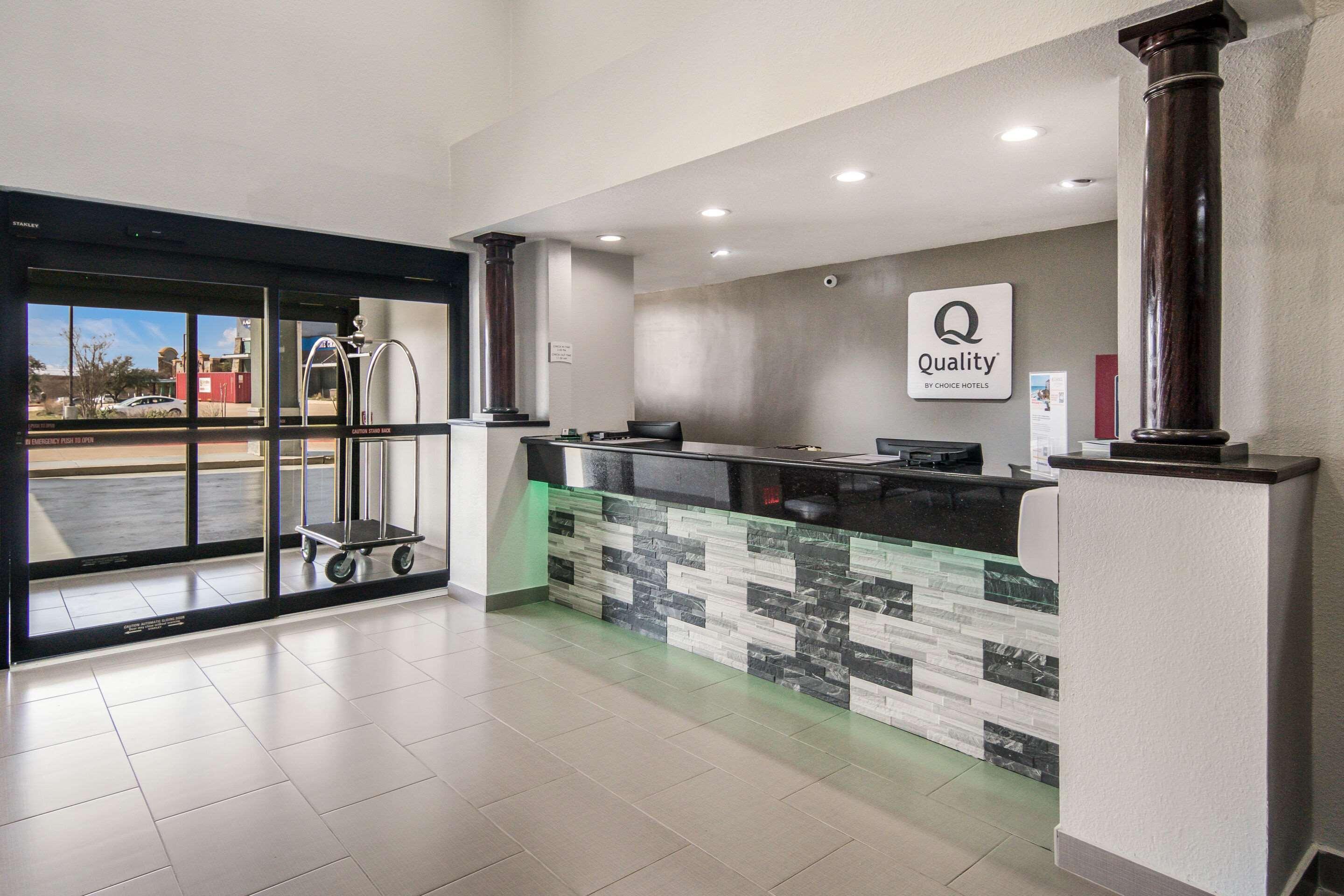 Quality Inn & Suites Fort Worth Eksteriør billede